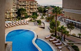Charming Apartment Near Beach